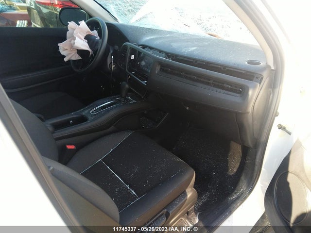 Honda HR-V LX 2021 3CZRU6H34MM101732 Image 6
