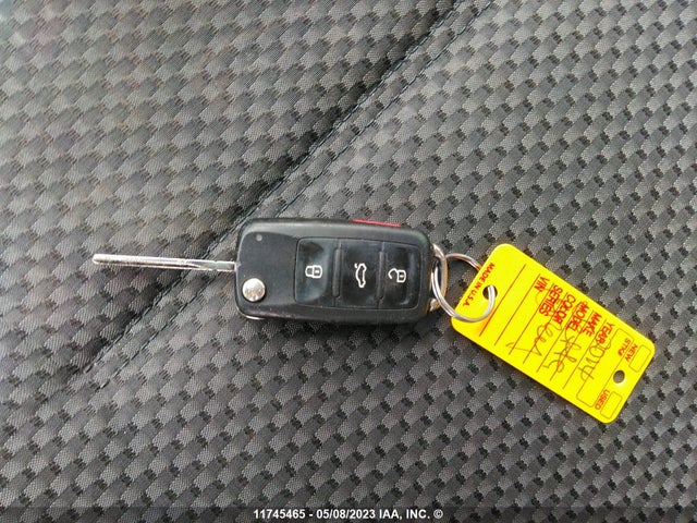 3VW2K7AJ8EM360315 Volkswagen JETTA S
