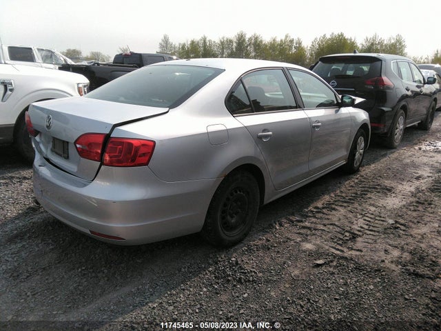 3VW2K7AJ8EM360315 Volkswagen JETTA S