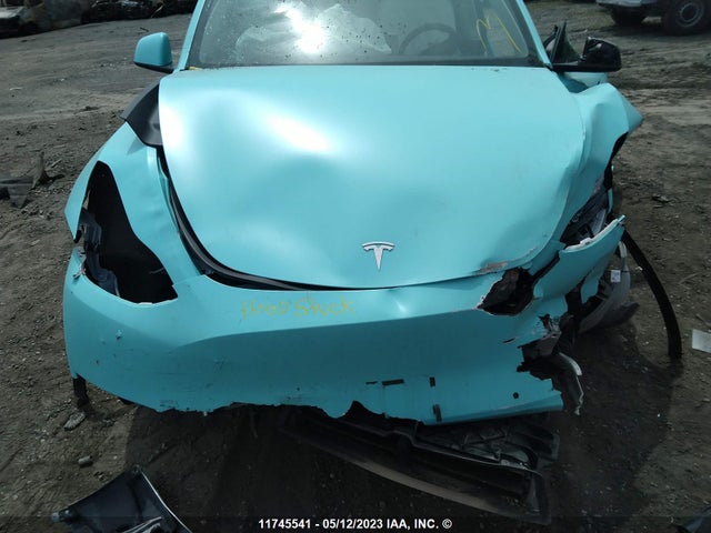 Tesla Model Y Long Range 2022 7SAYGDEE7NF417668 Image 11