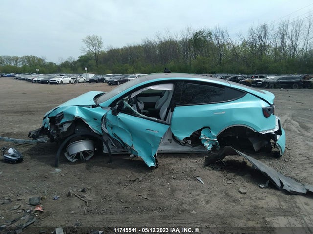 Tesla Model Y Long Range 2022 7SAYGDEE7NF417668 Image 7