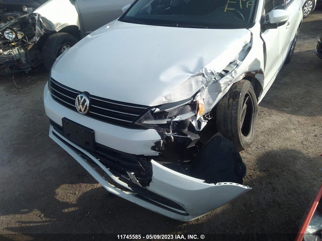 3VW2K7AJ8FM354919 Volkswagen JETTA