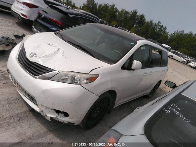 11745633 :رقم المزاد ، 5TDKK3DC5DS294572 vin ، 2013 Toyota Sienna Le مزاد بيع