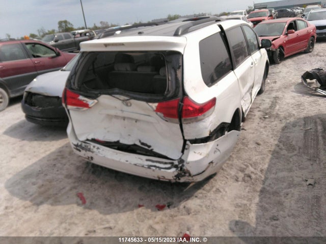 11745633 :رقم المزاد ، 5TDKK3DC5DS294572 vin ، 2013 Toyota Sienna Le مزاد بيع