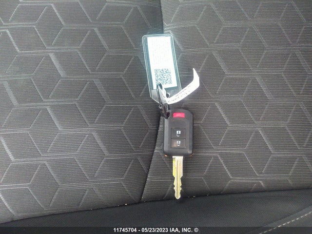 JA4AJUAU8MU601305 Mitsubishi RVR ES