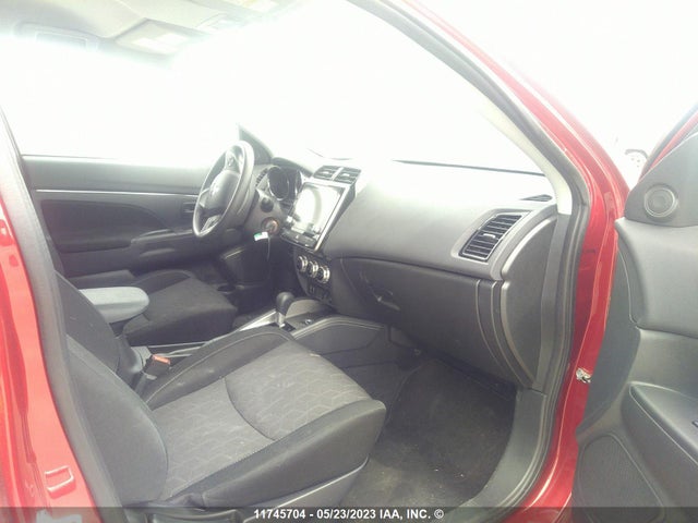 JA4AJUAU8MU601305 Mitsubishi RVR ES