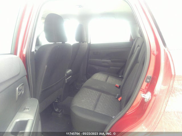 JA4AJUAU8MU601305 Mitsubishi RVR ES