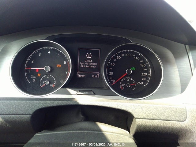 3VW217AU8FM026574 Volkswagen GOLF