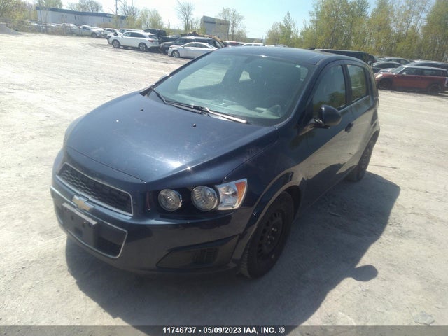 Chevrolet SONIC LT 2015 1G1JC6SH9F4193437 Image 2