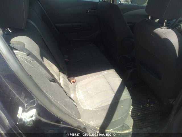 Chevrolet SONIC LT 2015 1G1JC6SH9F4193437 Image 8