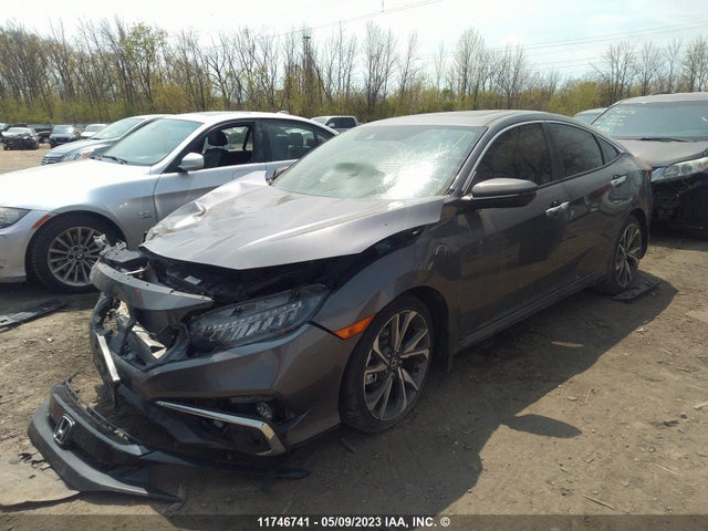 Honda Civic Sedan Touring 2019 2HGFC1F93KH104415 Image 2