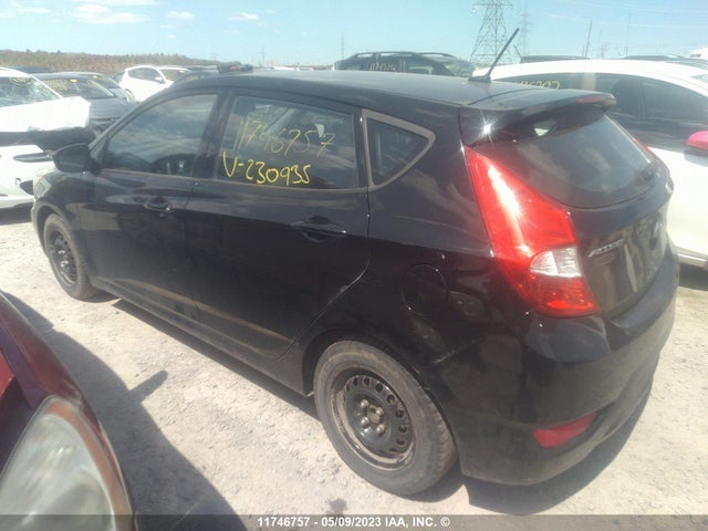 11746757 :رقم المزاد ، KMHCT5AE7FU230935 vin ، 2015 Hyundai Accent Gs مزاد بيع