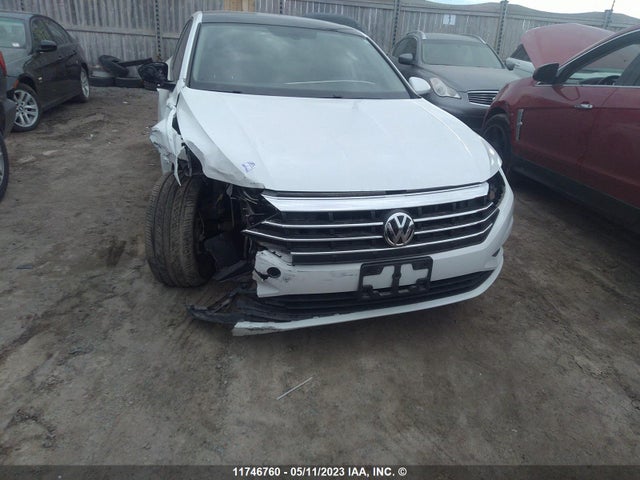 3VWE57BU8KM271868 Volkswagen JETTA SEL