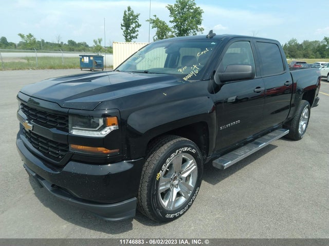 Chevrolet Silverado 1500 Custom 2018 3GCUKPEC3JG131766 Image 2