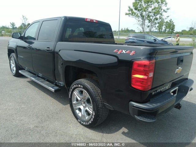 Chevrolet Silverado 1500 Custom 2018 3GCUKPEC3JG131766 Image 3