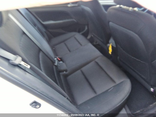 Hyundai ELANTRA GL 2017 KMHD84LF2HU307557 Image 8