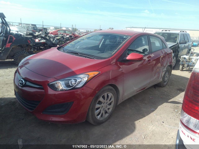 Hyundai Elantra Gt Gl 2015 KMHD25LH3FU247830 Image 2