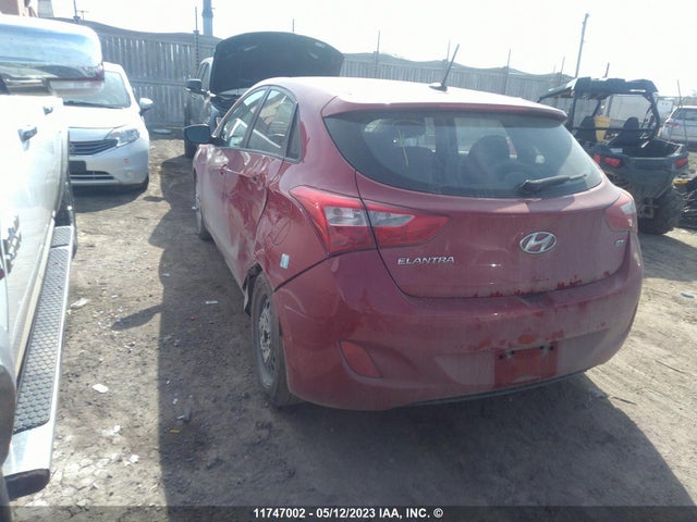 Hyundai Elantra Gt Gl 2015 KMHD25LH3FU247830 Image 3