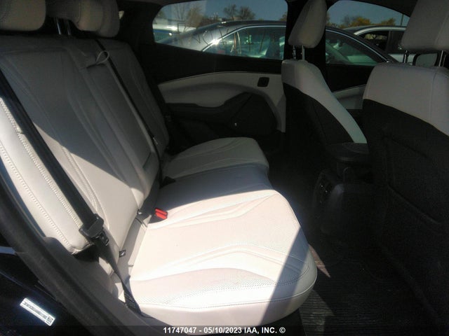 3FMTK3SU4NMA17392 Ford Mustang Mach-e Premium