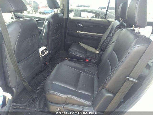 Honda Pilot Touring 2017 5FNYF6H93HB505051 Image 8