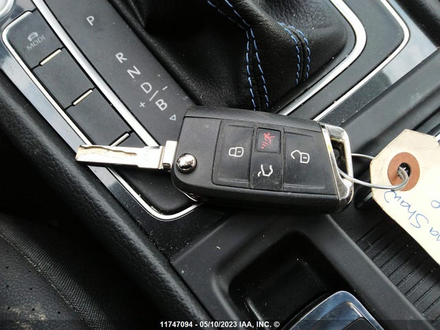 WVWPR7AU5LW901798 Volkswagen E-golf Comfortline