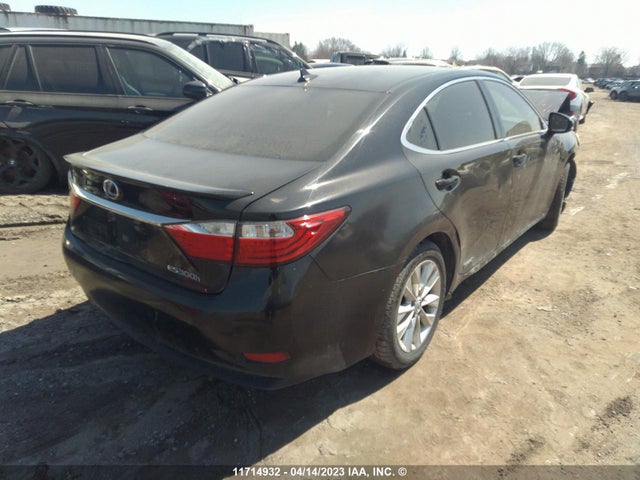 JTHBW1GG5E2042559 Lexus ES 300H