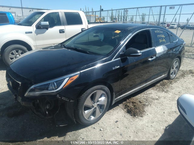 Hyundai Sonata Hybrid Ultimate 2016 KMHE34L18GA011126 Image 2