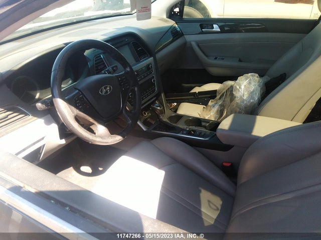 Hyundai Sonata Hybrid Ultimate 2016 KMHE34L18GA011126 Image 7