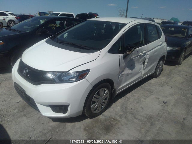 Honda FIT LX 2016 3HGGK5H57GM102507 Image 2