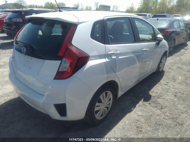 Honda FIT LX 2016 3HGGK5H57GM102507 Image 4