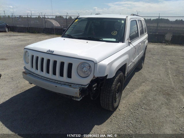 1C4NJRAB0ED819971 Jeep Patriot North
