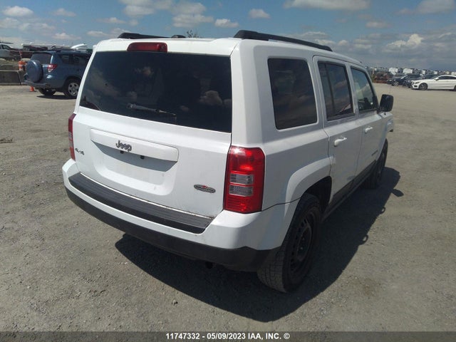 1C4NJRAB0ED819971 Jeep Patriot North