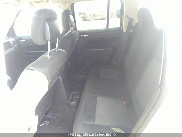 1C4NJRAB0ED819971 Jeep Patriot North