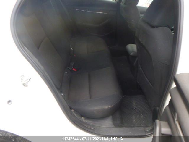Mazda MAZDA3 2019 JM1BPAK70K1127378 Image 8