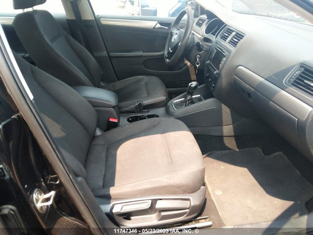 3VW2K7AJ5FM308044 Volkswagen JETTA S