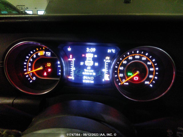 1C4HJXEN5LW191218 Jeep Wrangler Unlimited Sahara