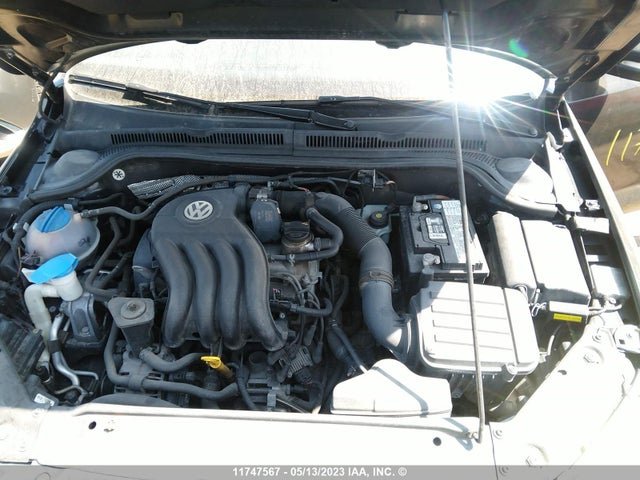 3VW2K7AJ2EM427877 Volkswagen JETTA S