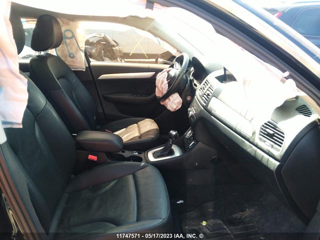 WA1EFEFSXFR001598 Audi Q3 Progressiv