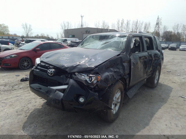 Toyota 4RUNNER 2021 JTENU5JR0M5898947 Image 2