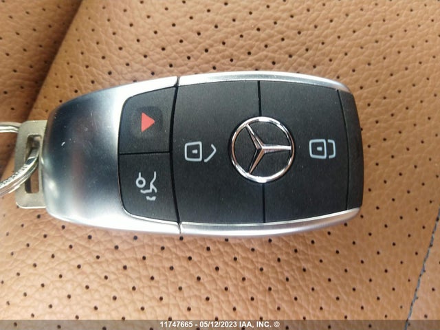 W1N0G8EB3NV379700 Mercedes-Benz Glc 300 4matic