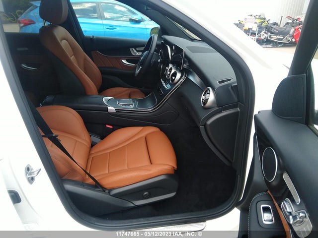 W1N0G8EB3NV379700 Mercedes-Benz Glc 300 4matic