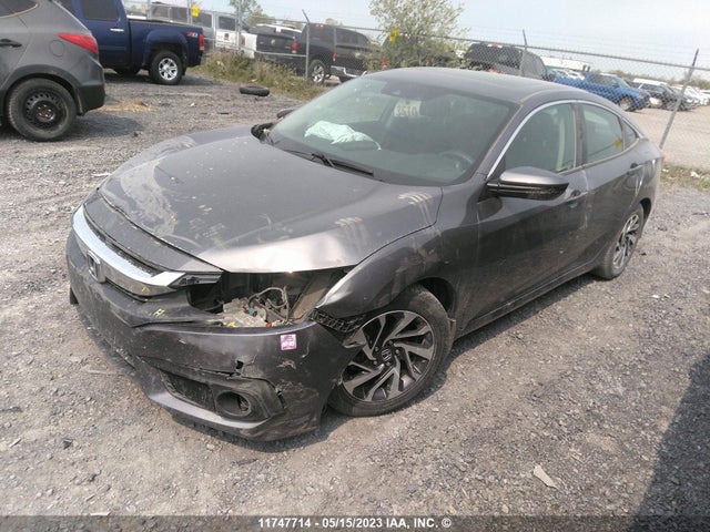 Honda CIVIC 2018 2HGFC2F81JH011842 Image 2
