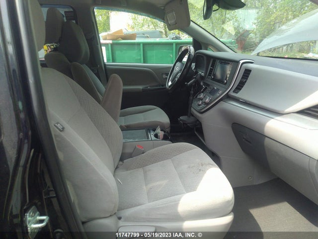 Toyota SIENNA LE 2020 5TDKZ3DC3LS048744 Image 6