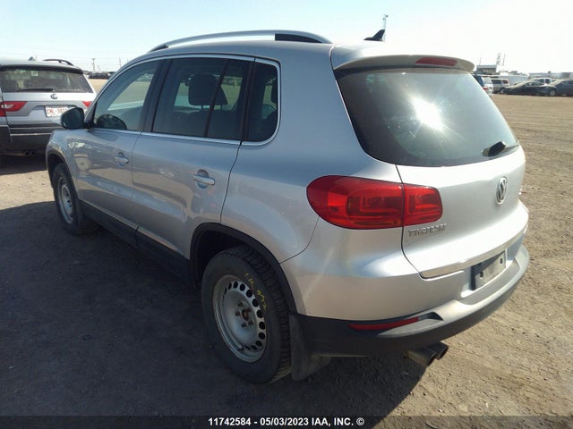 WVGMV7AX4HK017256 Volkswagen Tiguan Comfortline