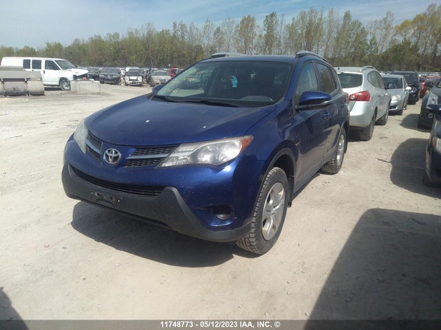 Toyota RAV4 LE 2015 2T3BFREV9FW349260 Image 2
