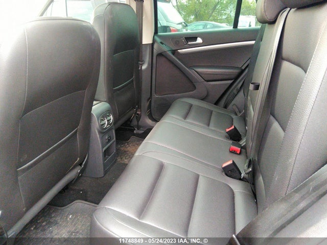 WVGJV7AX0FW526432 Volkswagen Tiguan Comfortline/trendline