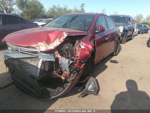 Chevrolet CRUZE LT 2014 1G1PE5SB4E7252076 Image 2
