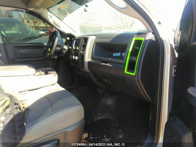 3C6RR7KT5EG281025 RAM 1500 St