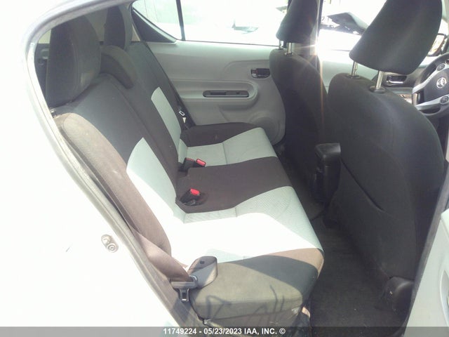 Toyota PRIUS 2014 JTDKDTB37E1571850 Image 10