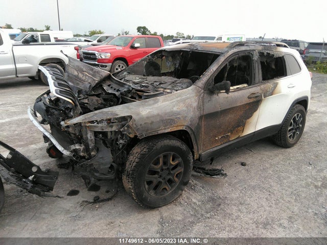 1C4PJMCS4EW128875 Jeep Cherokee Latitude